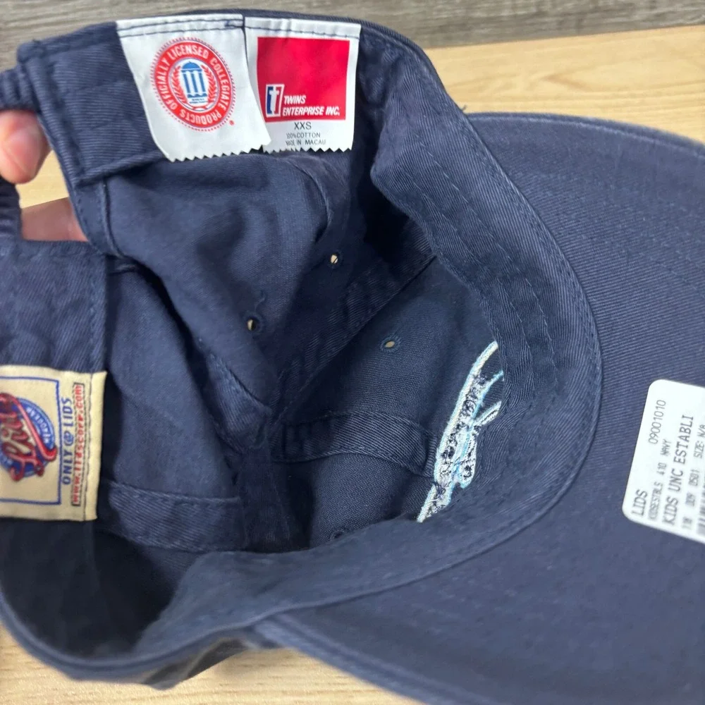 Vintage North Carolina Tar Heels Hat Cap Kids Blue‎ Stretch Band